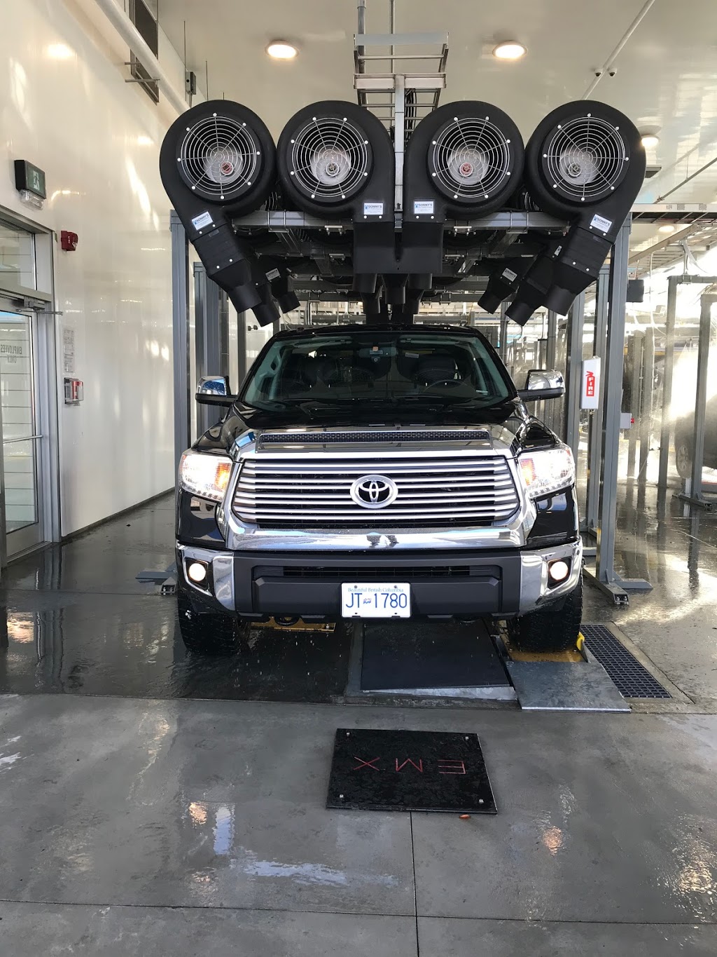 Shine Auto Wash Coquitlam | 1111 Woolridge St, Coquitlam, BC V3K 6S4, Canada | Phone: (604) 553-9855