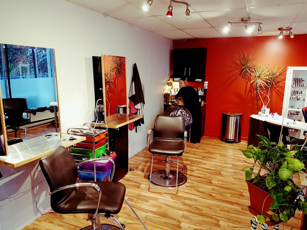 Coiffure ImagineHair | 35 Rue Leclerc, Baie-Saint-Paul, QC G3Z 2K3, Canada | Phone: (418) 435-5445