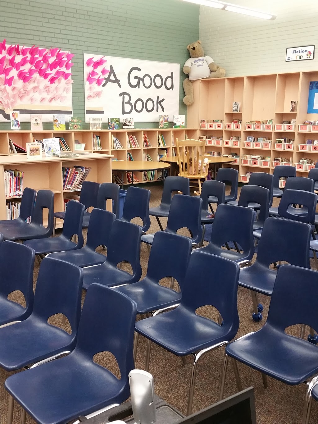 Bridgeport Public School | 59 Bridge St W, Kitchener, ON N2K 1K6, Canada | Phone: (519) 743-4318