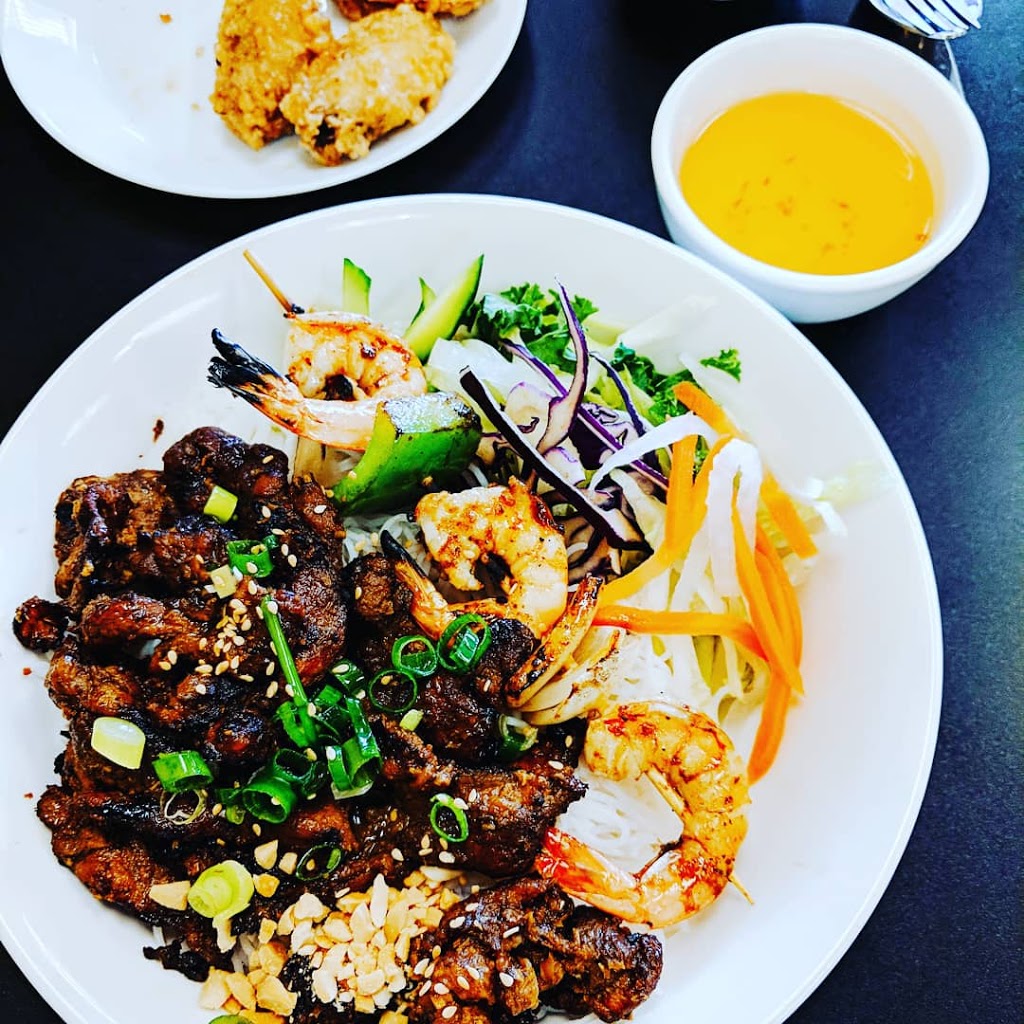 Un Pho Get a Bowl | 2823 Shaughnessy St, Port Coquitlam, BC V3C 3H1, Canada | Phone: (604) 475-1978