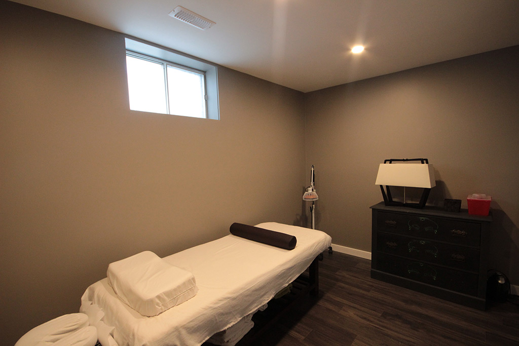 Oaktree Orléans - Chiropractor, Acupuncture & Chinese Medicine | 2054 St Joseph Blvd, Orléans, ON K1C 1E6, Canada | Phone: (613) 424-4315