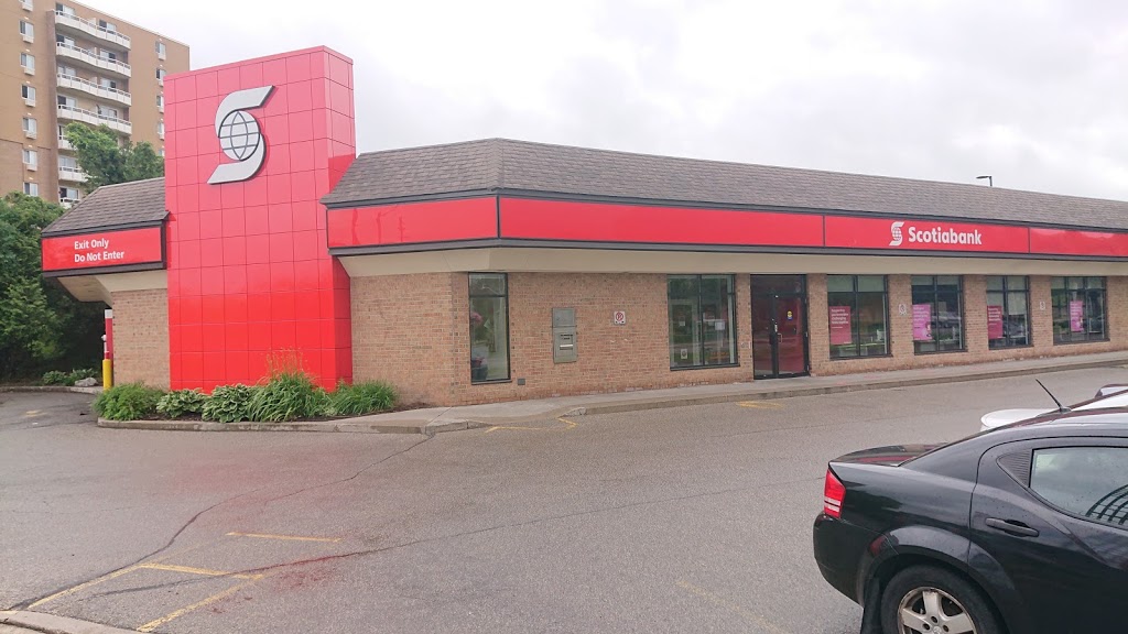 Scotiabank | 491 Highland Rd W, Kitchener, ON N2M 5K2, Canada | Phone: (519) 741-1021