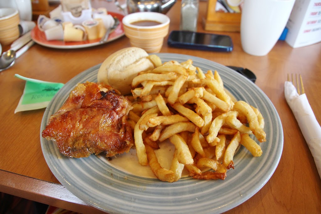 Swiss Chalet Rotisserie & Grill | 1899 Cyrville Rd, Ottawa, ON K1B 1A9, Canada | Phone: (613) 746-6623