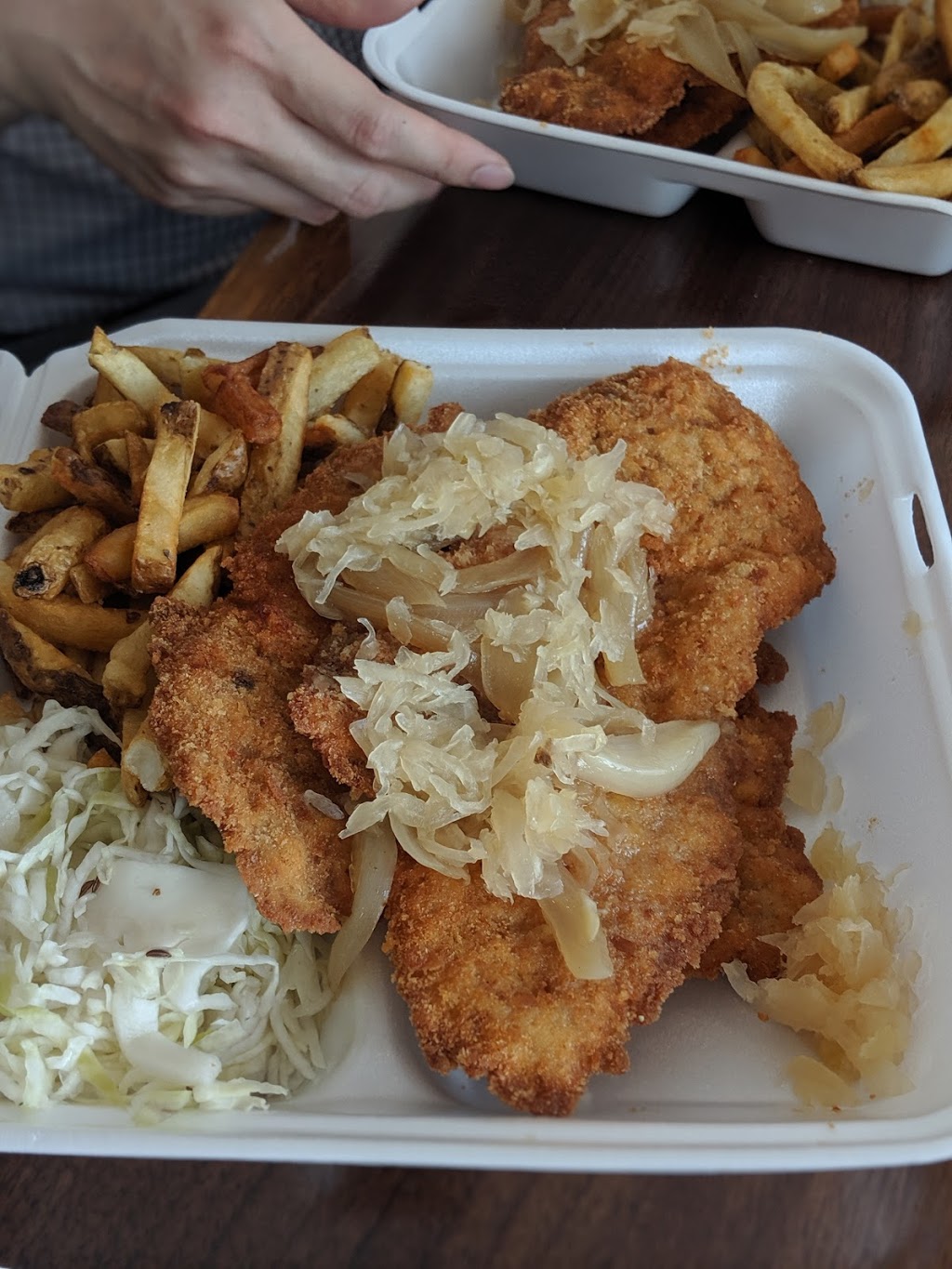 Das Schnitzel | 131 Ottawa St N, Hamilton, ON L8L 1Y5, Canada | Phone: (905) 920-6600