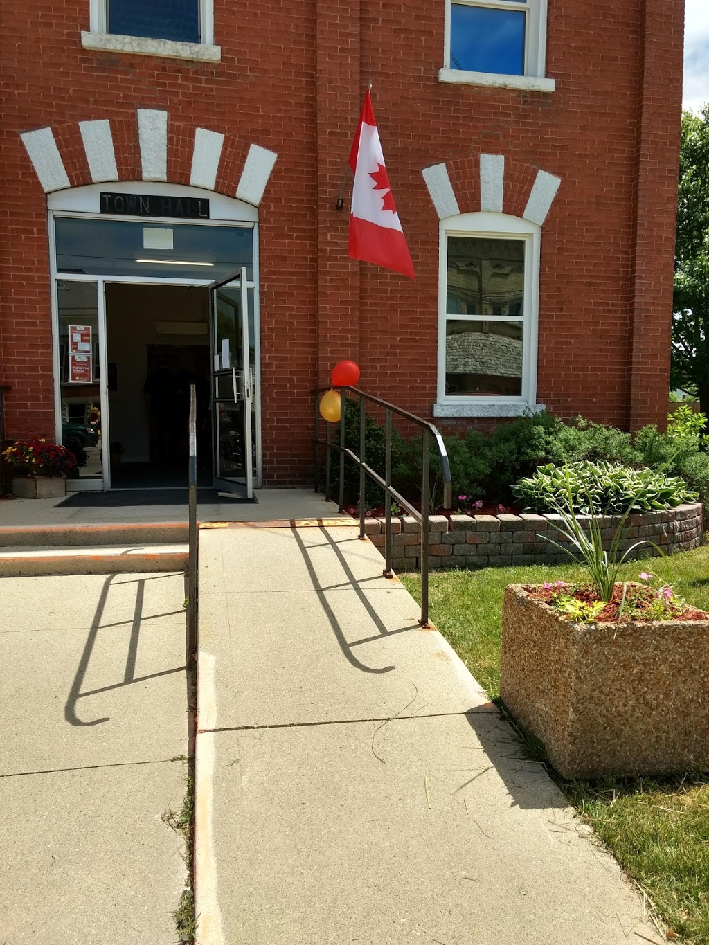 Teeswater Town Hall | 3 Clinton St S, Teeswater, ON N0G 2S0, Canada | Phone: (519) 392-8319