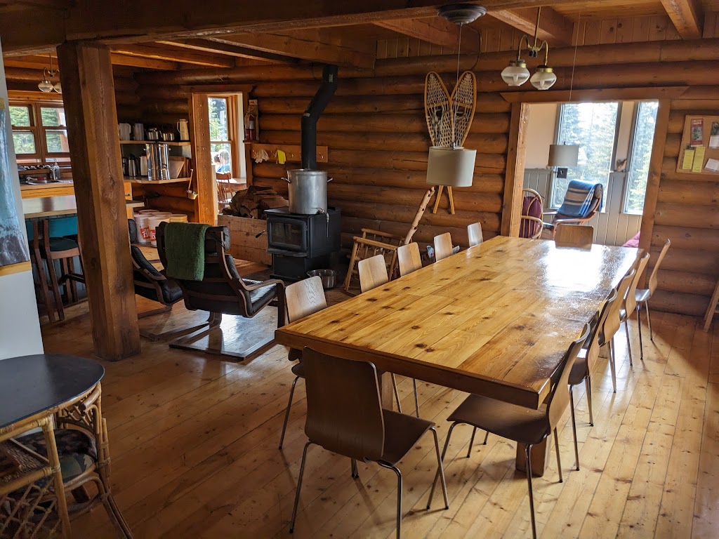 Amiskwi Lodge | Columbia-Shuswap, BC V0A 1H1, Canada | Phone: (913) 912-6942
