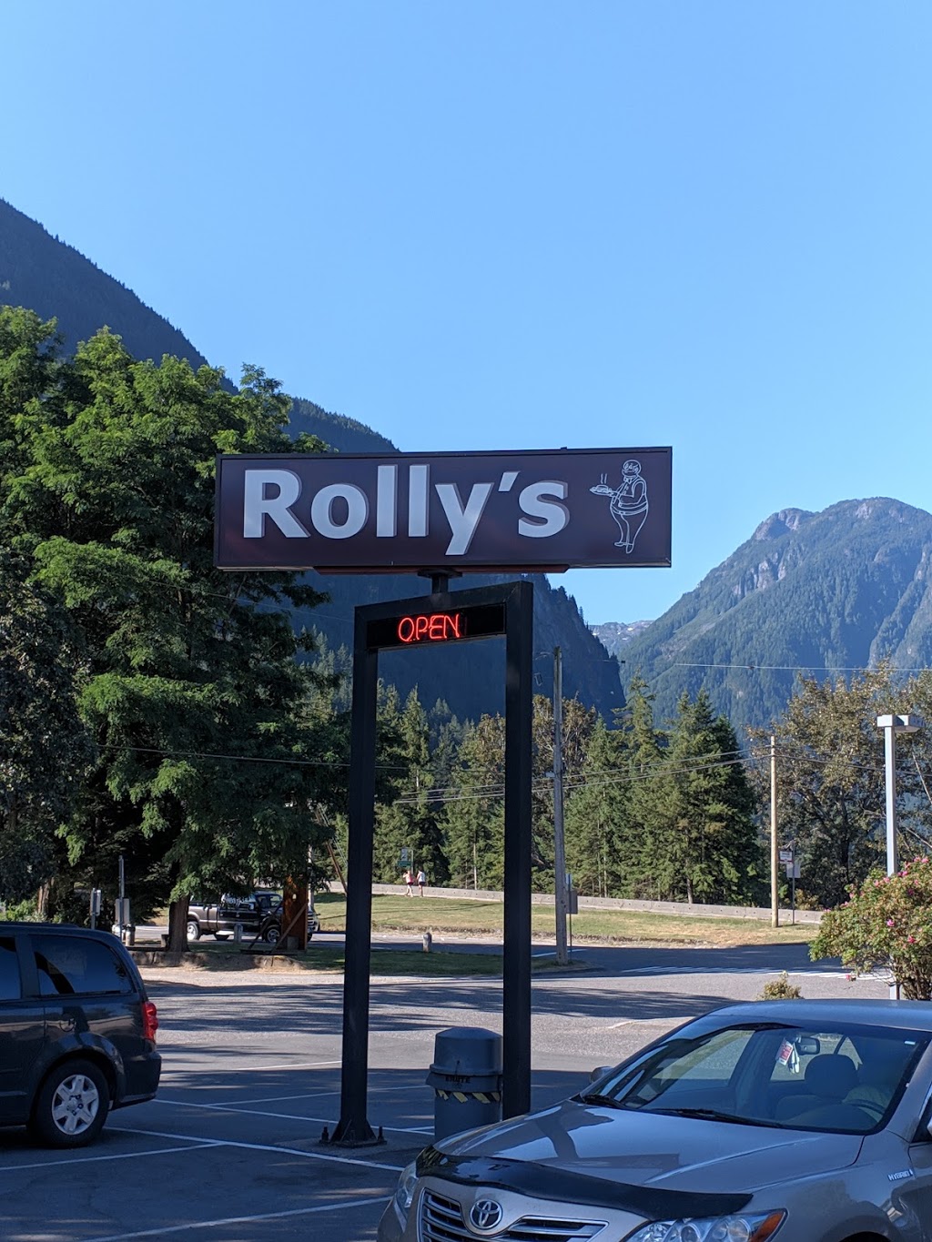 Rollys Restaurant | 888 Fraser Ave, Hope, BC V0X 1L0, Canada | Phone: (604) 869-7448