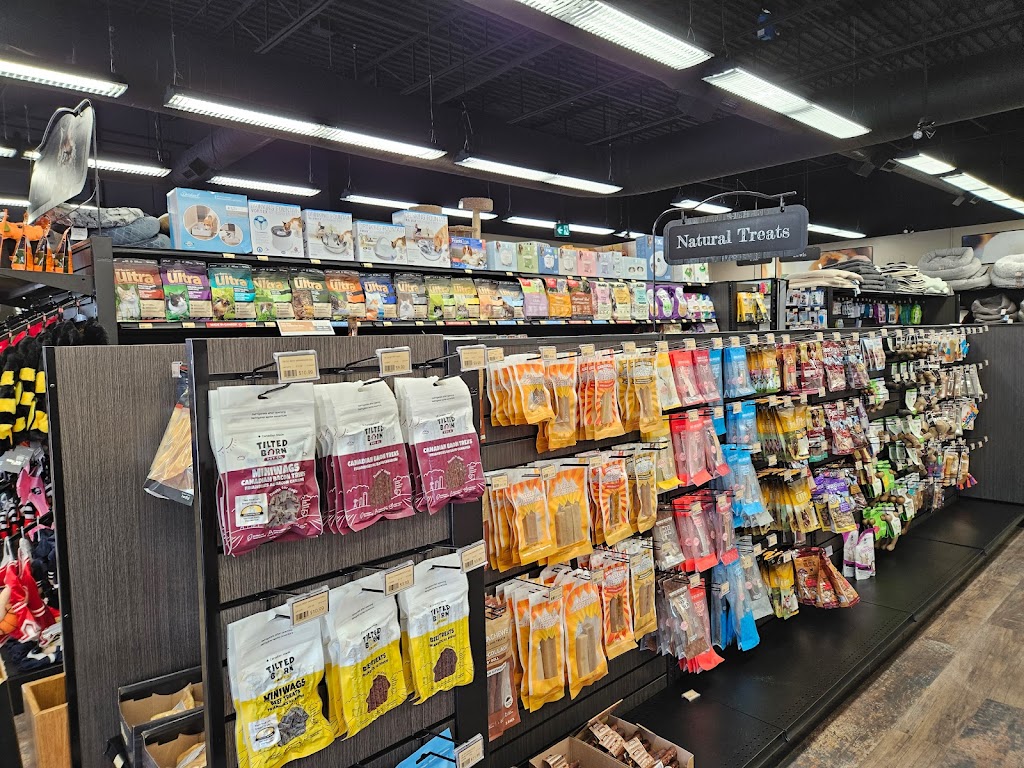 Pet Valu | 6509 Jeanne-d Arc Blvd, Ottawa, ON K1C 2R1, Canada | Phone: (613) 841-0645