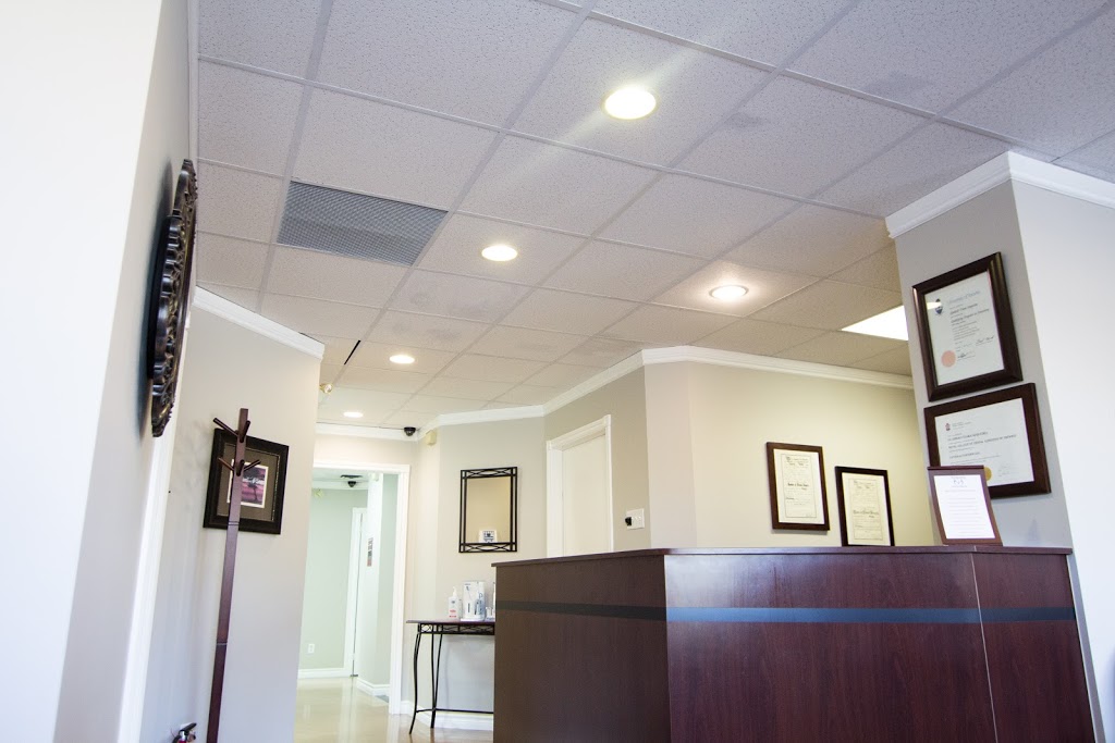 Kingsway Family Dental | 3-2828 Kingsway Dr, Oakville, ON L6J 7M2, Canada | Phone: (905) 829-2366