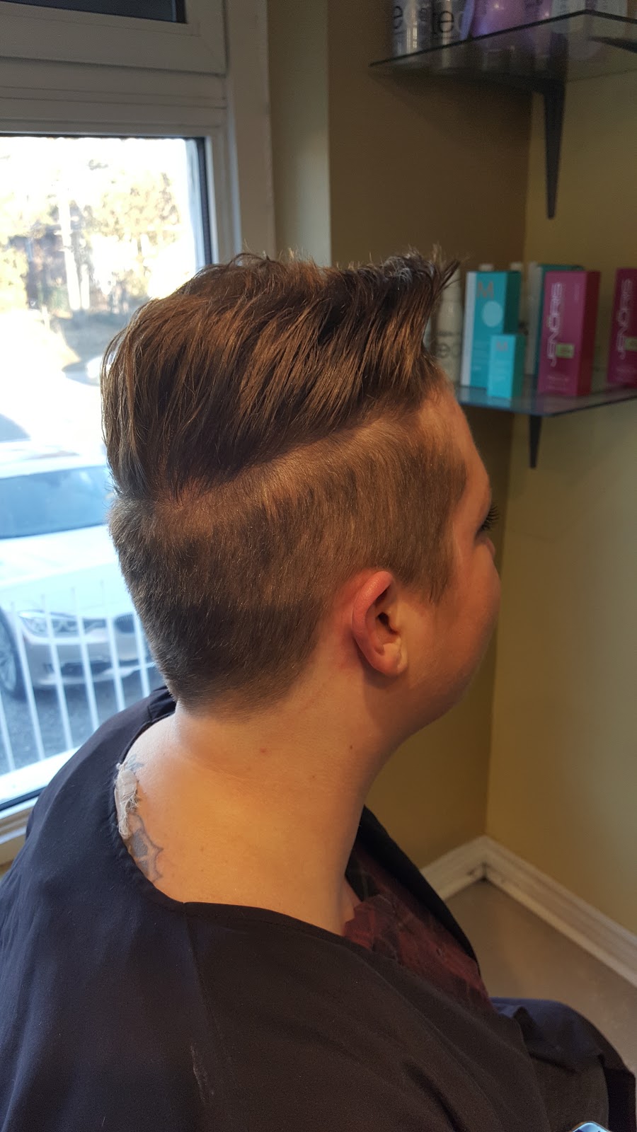 Trim Hair Studio | 138 Henderson Ave, Thornhill, ON L3T 2L5, Canada | Phone: (905) 764-4700