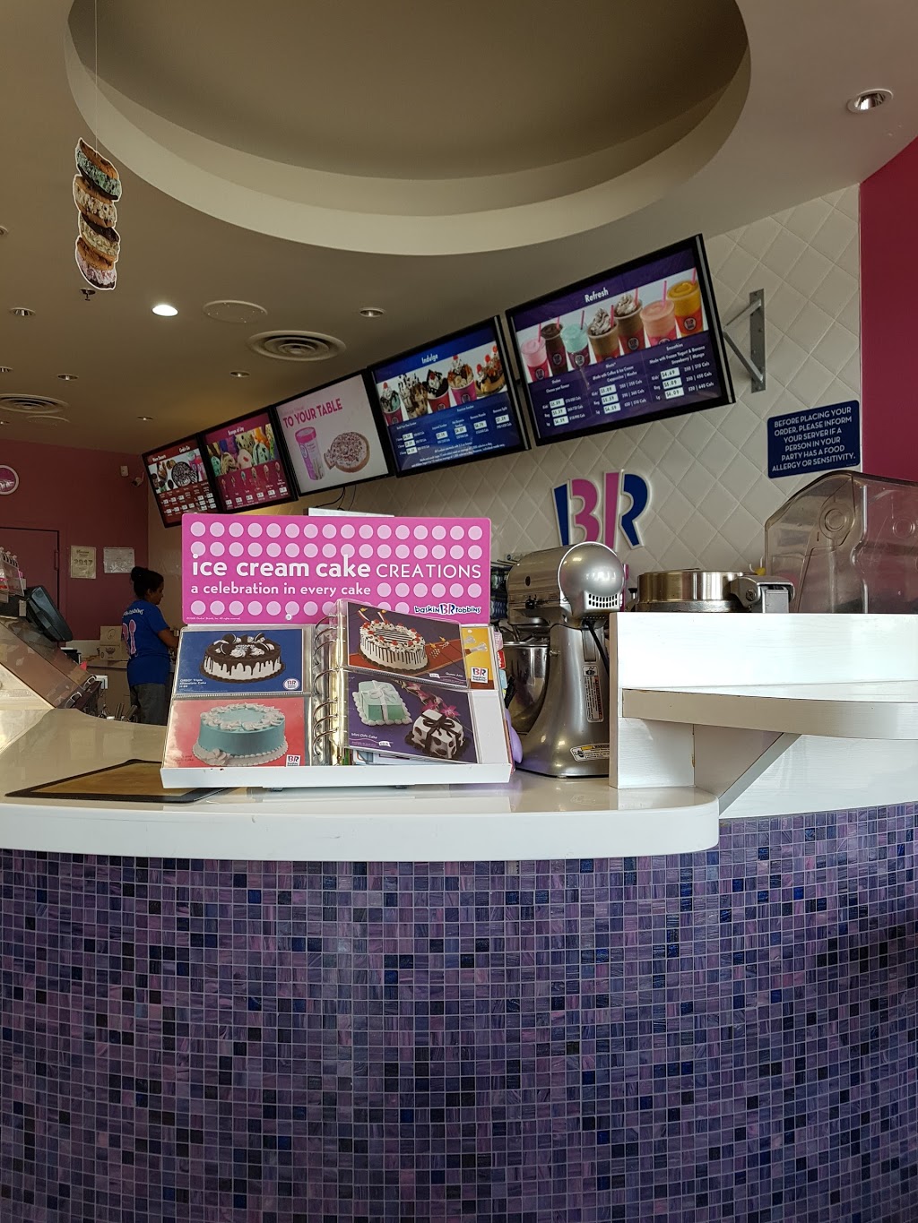 Baskin-Robbins | 9255 Woodbine Ave, Markham, ON L6C 1Y9, Canada | Phone: (905) 887-2490