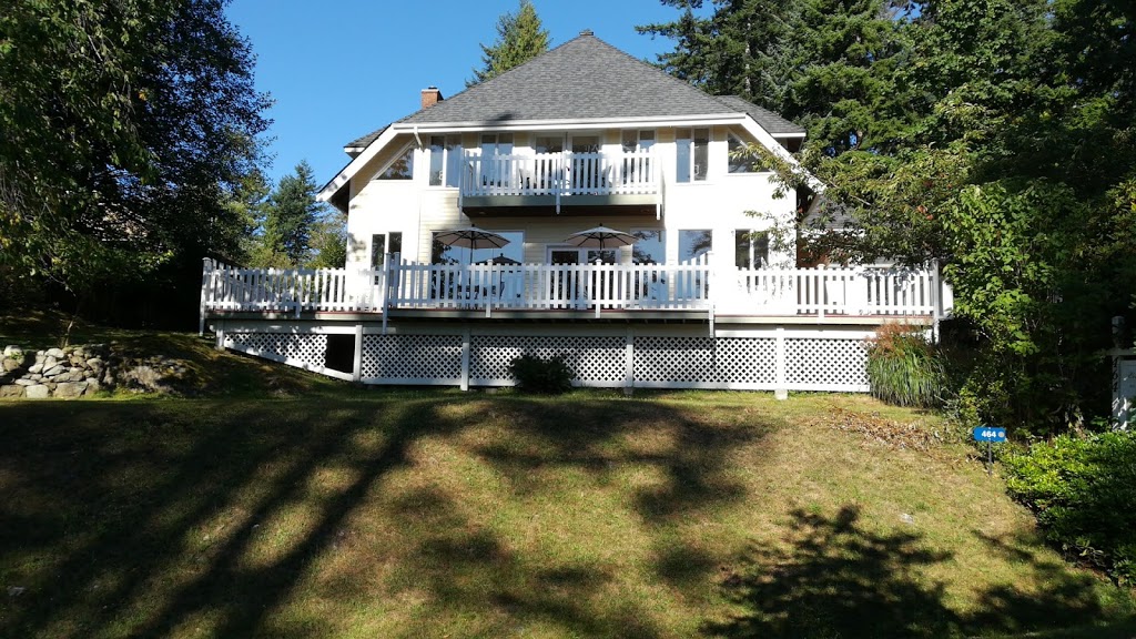 Evergreen Accommodations & Guest Hall | 464 Melmore Rd, Bowen Island, BC V0N 1G0, Canada | Phone: (604) 947-0312