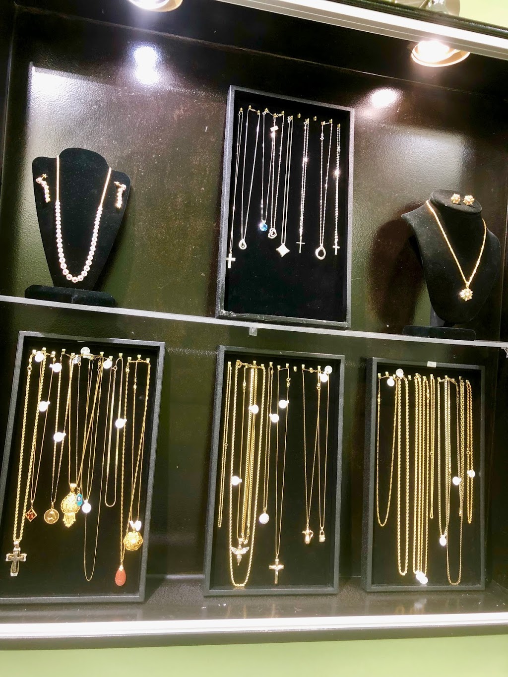 TRUST GOLD COMPANY | 199 Markham Rd, Scarborough, ON M1J 3C3, Canada | Phone: (416) 266-6969