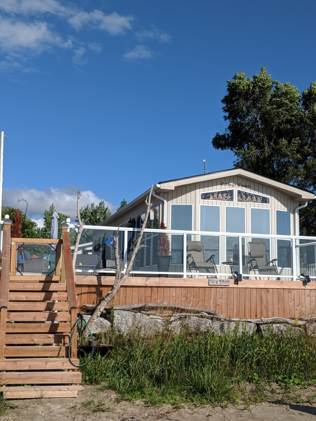 Bearfoot Park Cottage Rentals | 18 7th Ave S, Sauble Beach, ON N0H 2G0, Canada | Phone: (519) 377-2844