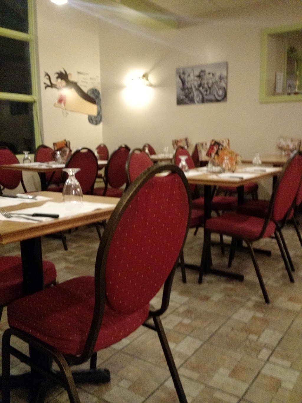 Restaurant Pizza Taz | 5965 Boulevard Laframboise, Saint-Hyacinthe, QC J2R 1G2, Canada | Phone: (450) 253-4444