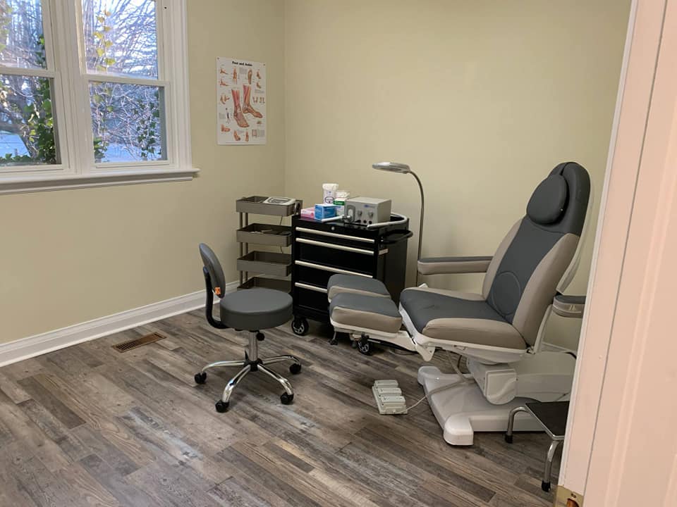 The Foot Fixers | 305 Helena St, Dunnville, ON N1A 2S9, Canada | Phone: (289) 438-8474