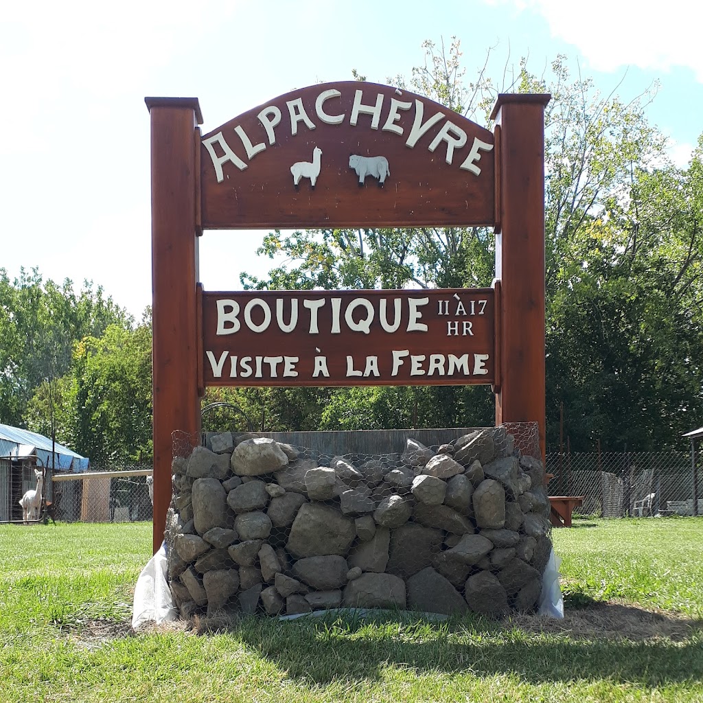 Fermette Alpachèvre | 1672 Grande Allée, Carignan, QC J3L 7P2, Canada | Phone: (438) 884-1142