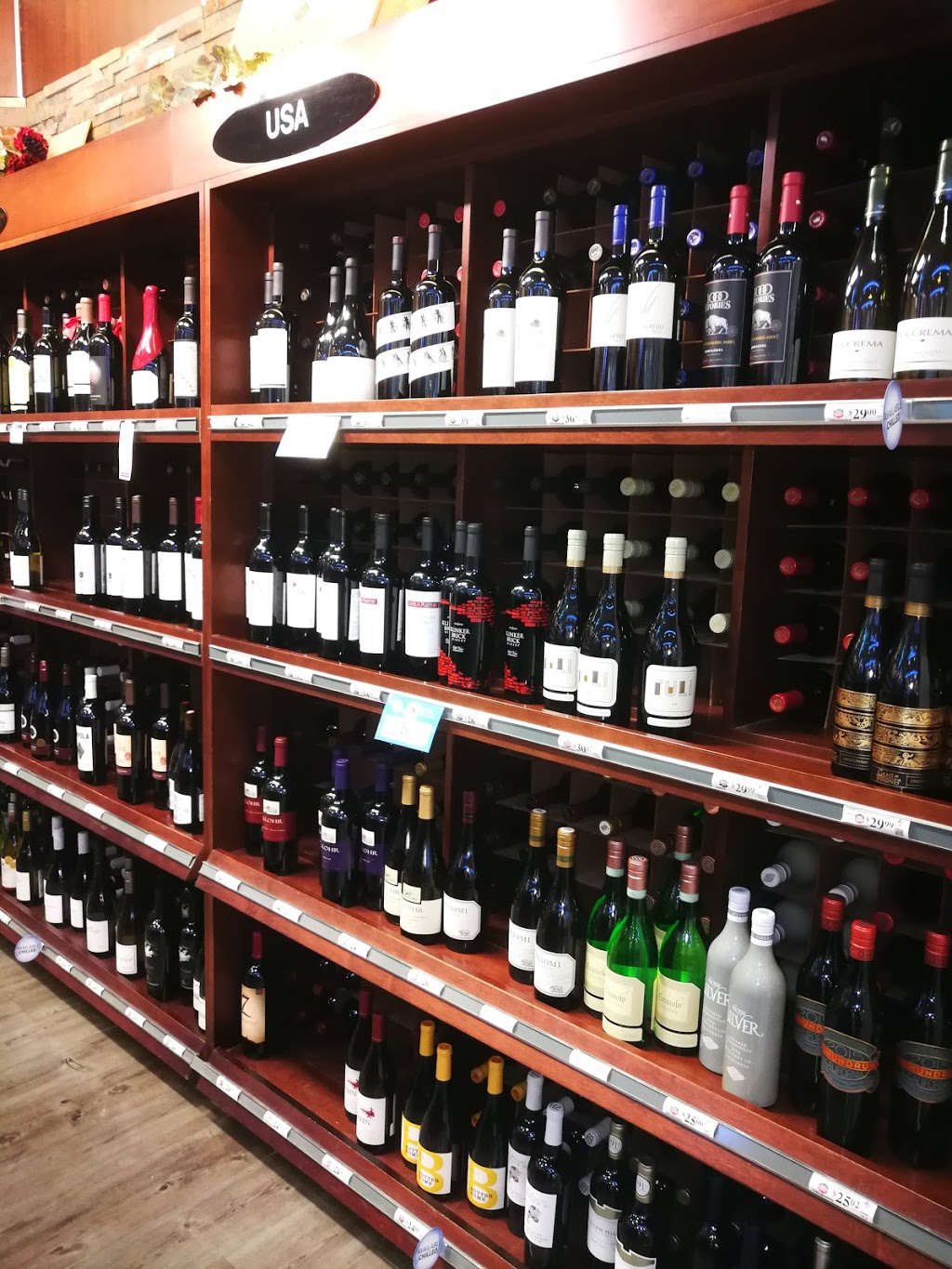 Tuxedo Park Liquor Mart | 2025 Corydon Ave #168, Winnipeg, MB R3P 0N5, Canada | Phone: (204) 987-4009