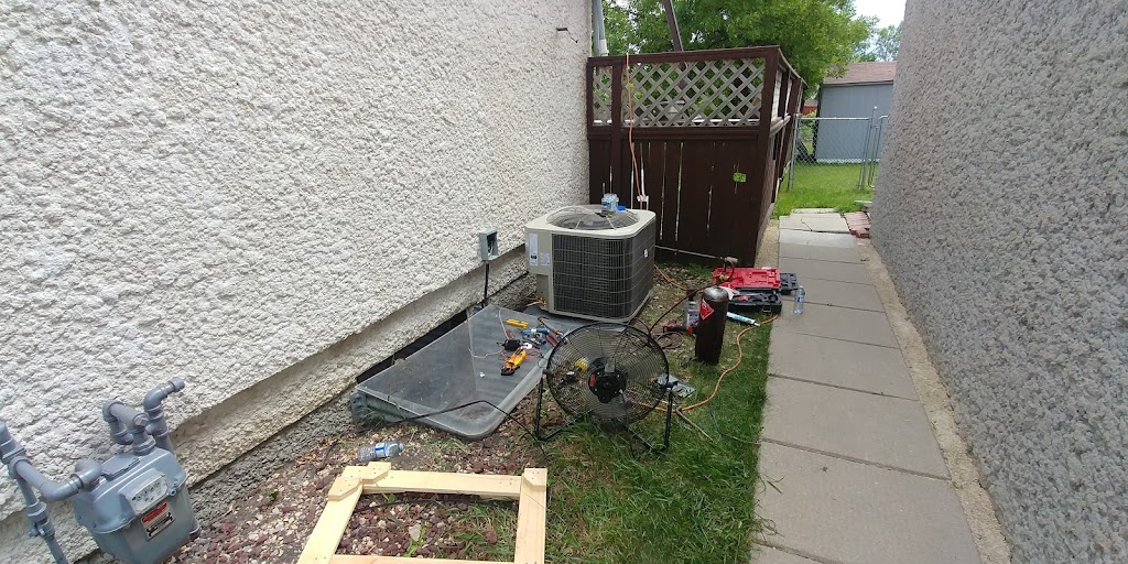 CoolPro HVACR Services | Box 587, 15 Edelweiss Crescent, Niverville, MB R0A 1E0, Canada | Phone: (204) 218-3355