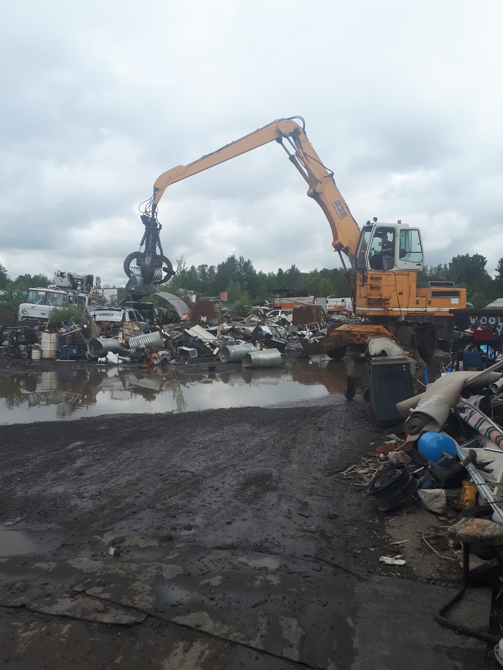 Robinson Metal Recycling | 970 Taunton Rd E, Whitby, ON L1R 3L8, Canada | Phone: (905) 576-2160