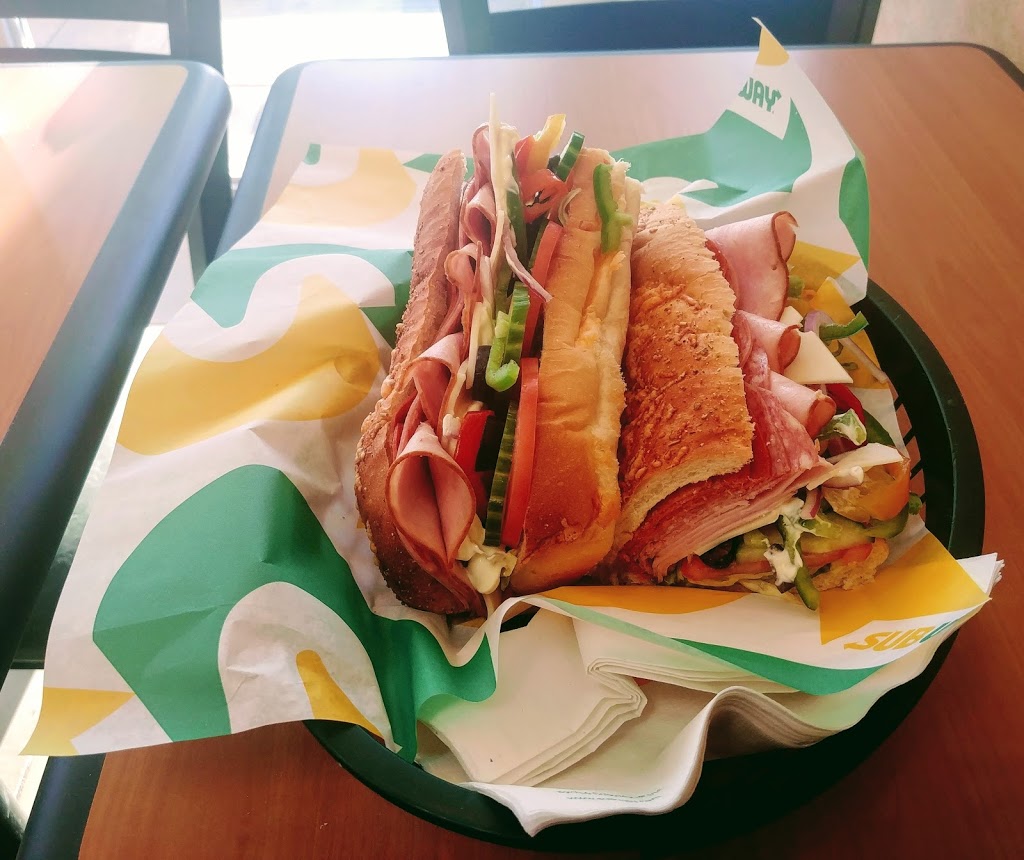 Subway | 14034 Boulevard Henri-Bourassa, Québec, QC G1G 3Y8, Canada | Phone: (418) 626-4440