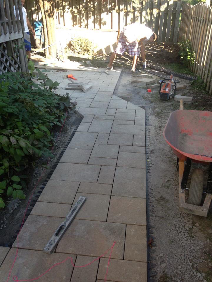 Pavage JNB Paving | 347 Av. Duke-of-Kent, Pointe-Claire, QC H9R 1Y5, Canada | Phone: (514) 608-5466