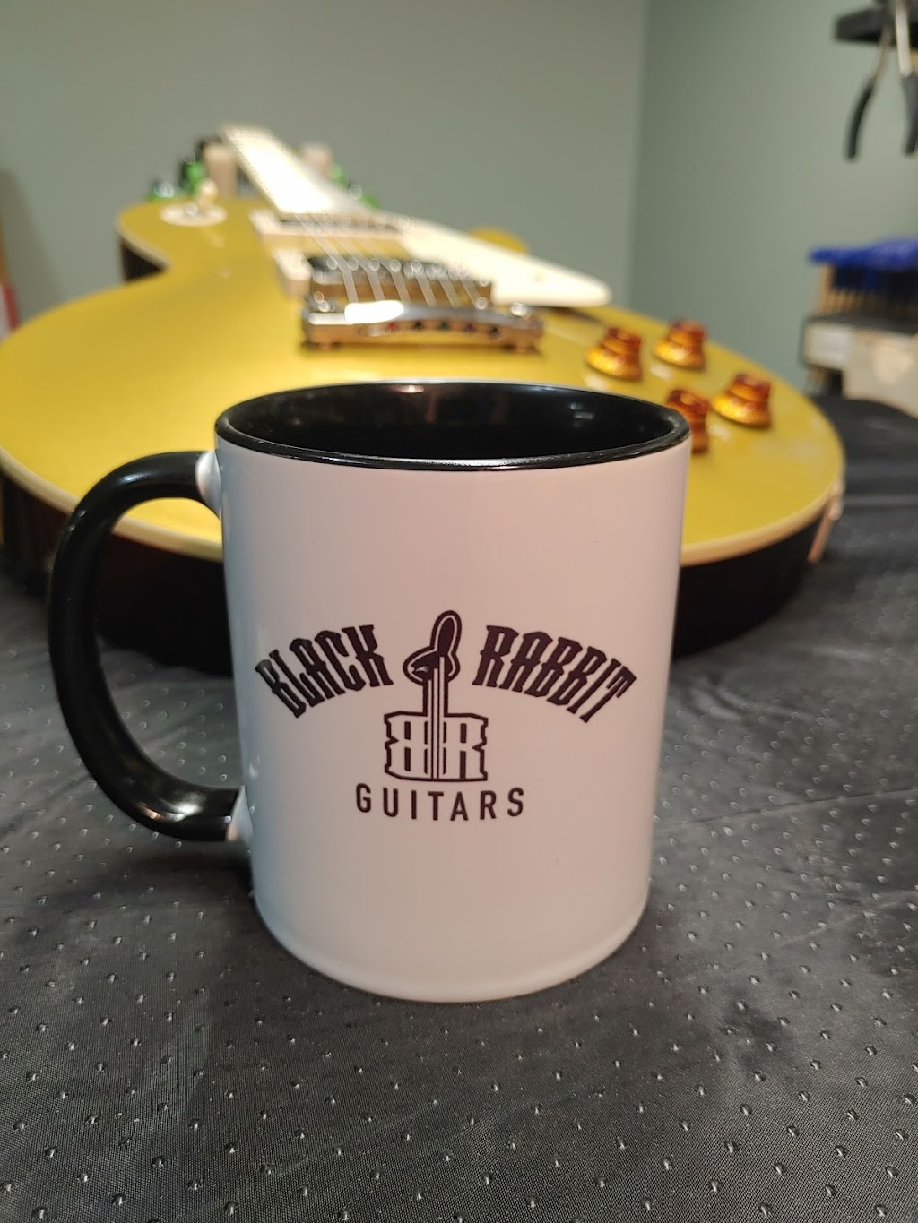 Black Rabbit Guitars | 90 Burbank Rd, Kitchener, ON N2B 1E2, Canada | Phone: (519) 807-6462