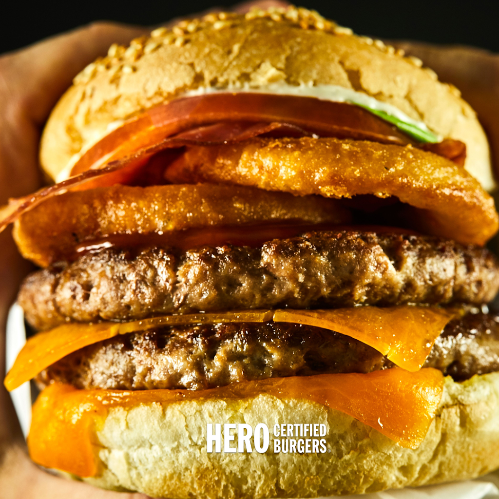 Hero Certified Burgers - Funworx Kitchener | 425 Bingemans Centre Dr, Kitchener, ON N2B 3X9, Canada | Phone: (519) 744-1555