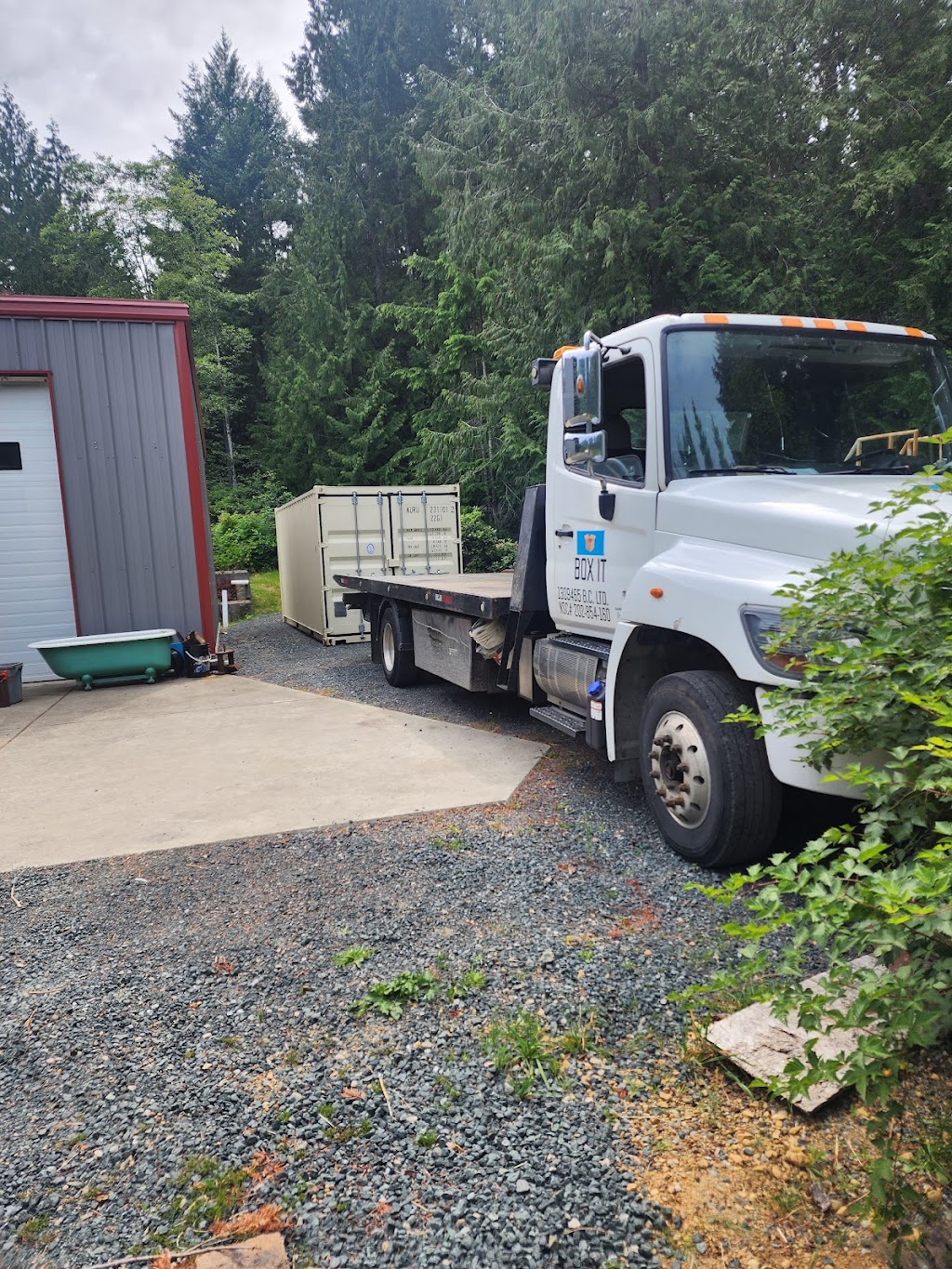 Box It Towing and Transport | 1605 Willemar Ave, Courtenay, BC V9N 3M4, Canada | Phone: (778) 992-1615