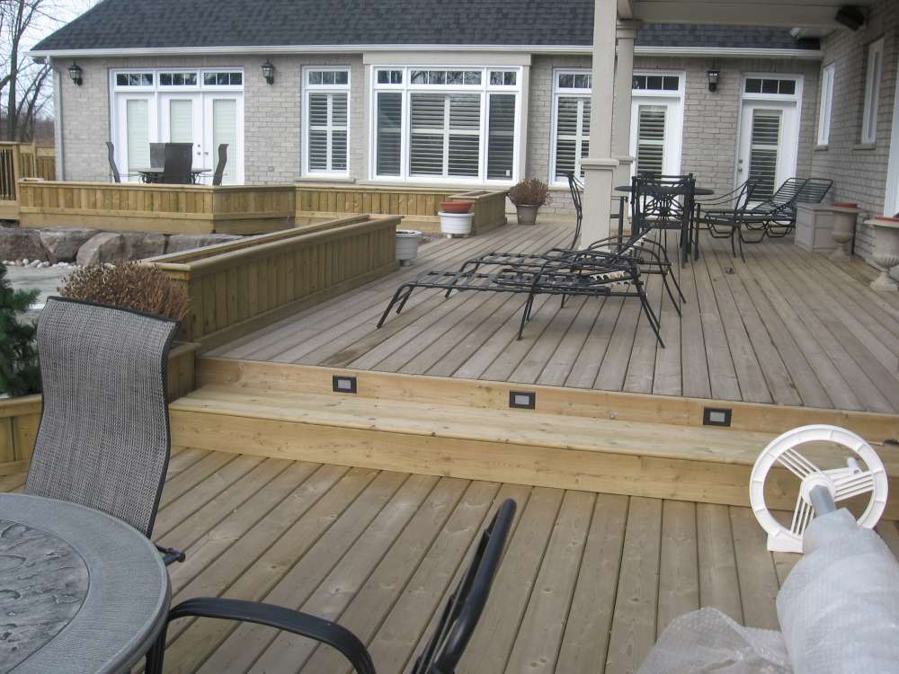 Post Holes Fences and Decks | 105 Colborne St W, Brantford, ON N3T 1K8, Canada | Phone: (519) 209-1096