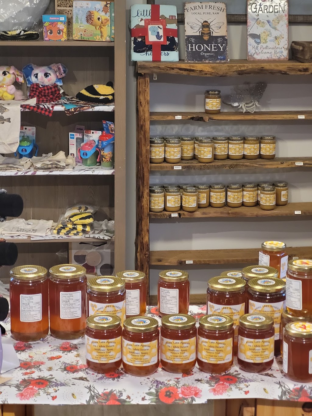 Ahmic Lake Honey Shop | 28 Church St, Magnetawan, ON P0A 1P0, Canada | Phone: (705) 773-3242