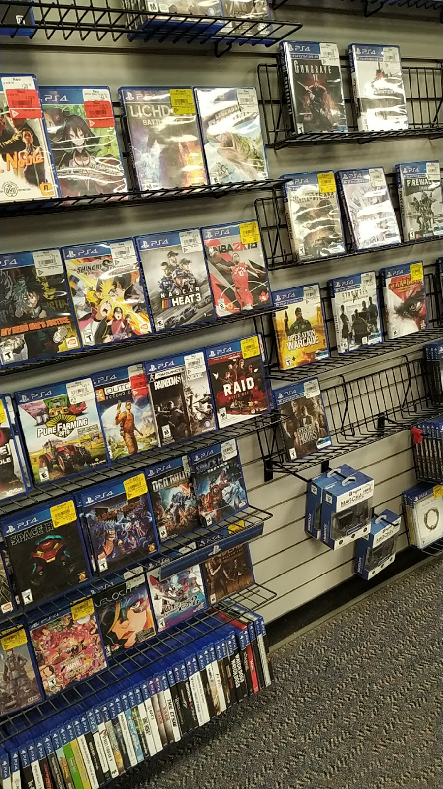 EB Games | Collingwood Centre, 99 Balsam St Unit #5, Collingwood, ON L9Y 3Y6, Canada | Phone: (705) 445-2992