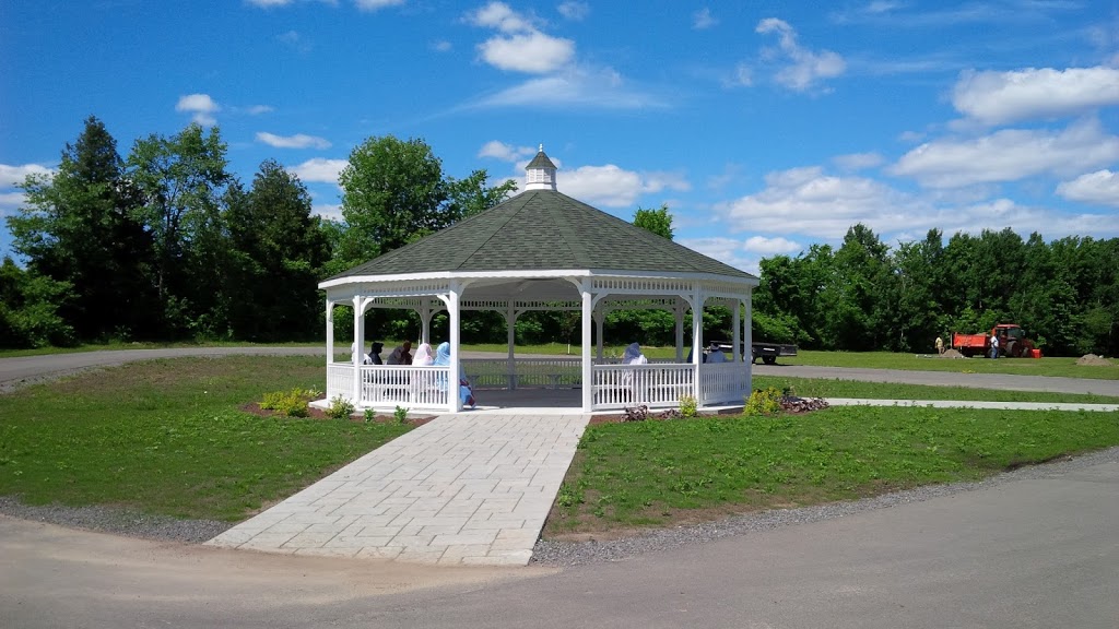 Ottawa Muslim Cemetery Inc | 1668 Manotick Station Rd, Greely, ON K4P 1M9, Canada | Phone: (613) 851-7444