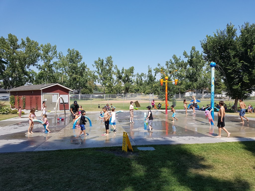 Splash Park | 2032 Chicoutimi Dr NW, Calgary, AB T2L 0V7, Canada