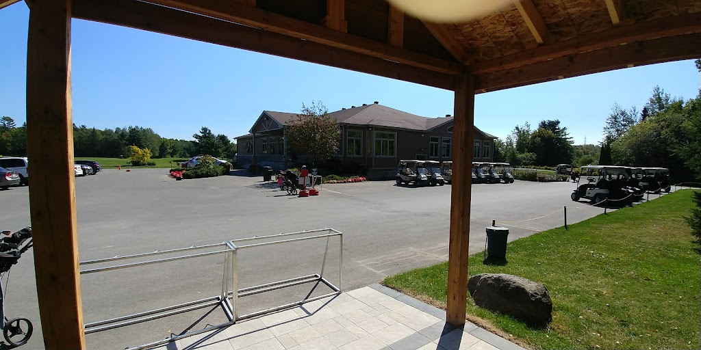 Club De Golf Le Grand Duc | 99 Rue le Grand Duc, Sainte-Sophie, QC J5J 1G7, Canada | Phone: (450) 569-1818