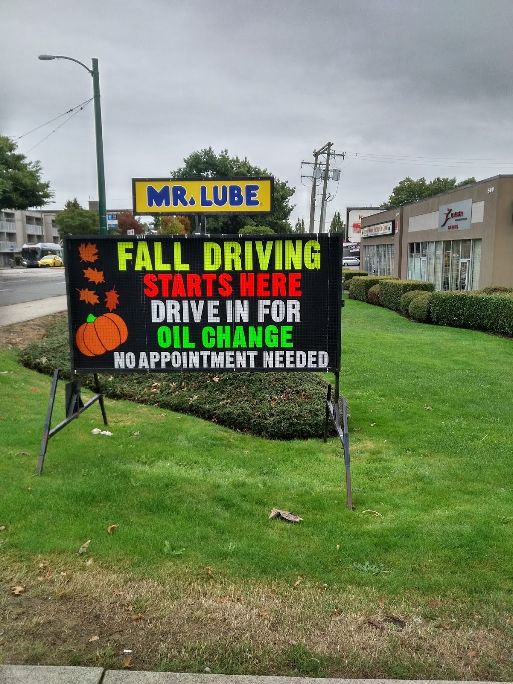 Mr. Lube | 520 SE Marine Dr, Vancouver, BC V5X 2T4, Canada | Phone: (604) 216-5823