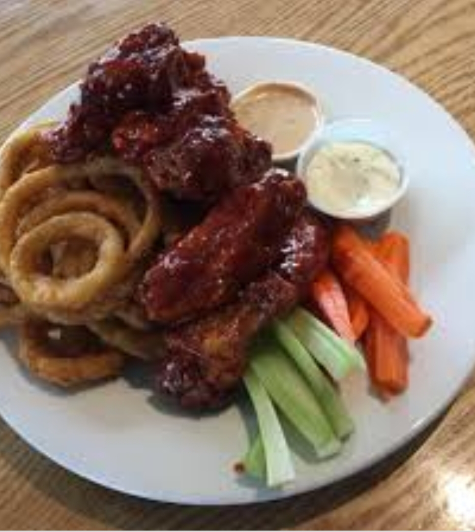 Westside Bar & Grill | 304 St Andrews St, Cambridge, ON N1S 1P3, Canada | Phone: (519) 624-0404