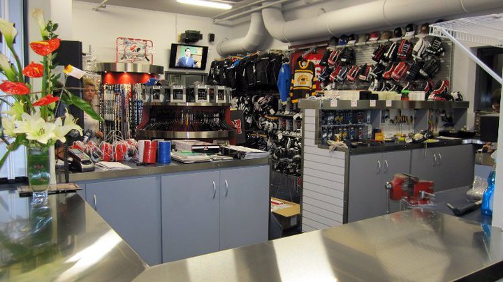 ProShop Jocelyn Gingras | 1311 des, Rue des Loisirs E, LAncienne-Lorette, QC G2E 0A5, Canada | Phone: (418) 877-3000