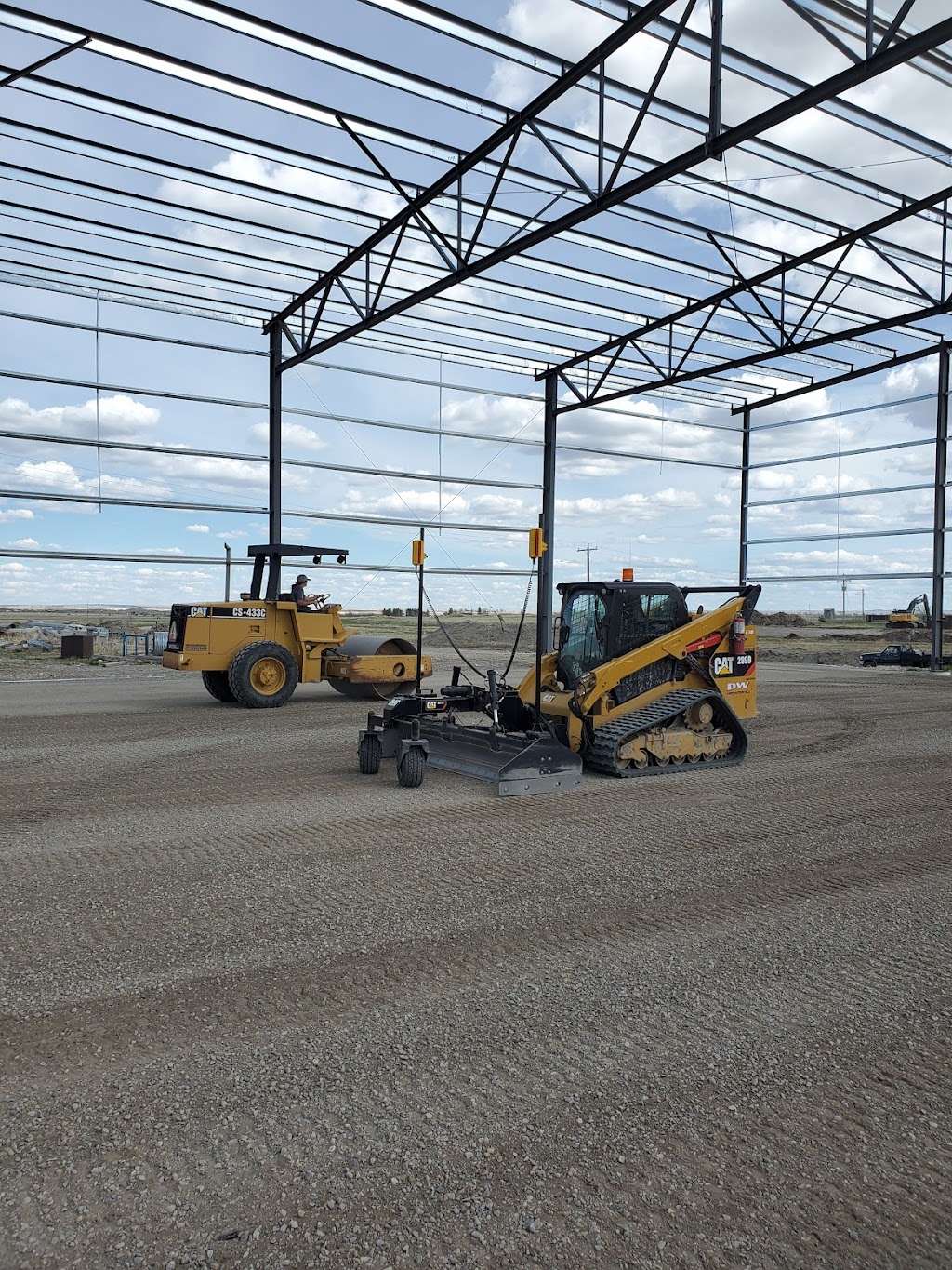 D W Dirt Works | 147 Hartley Ave, Fort Macleod, AB T0L 0Z0, Canada | Phone: (403) 553-2925