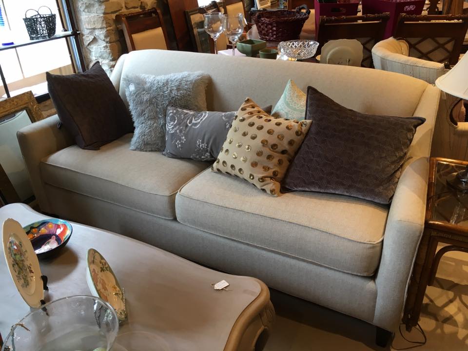 Feathered Nest Furnishings | 586 Main St, Georgetown, ON L7G 3T6, Canada | Phone: (289) 891-9222