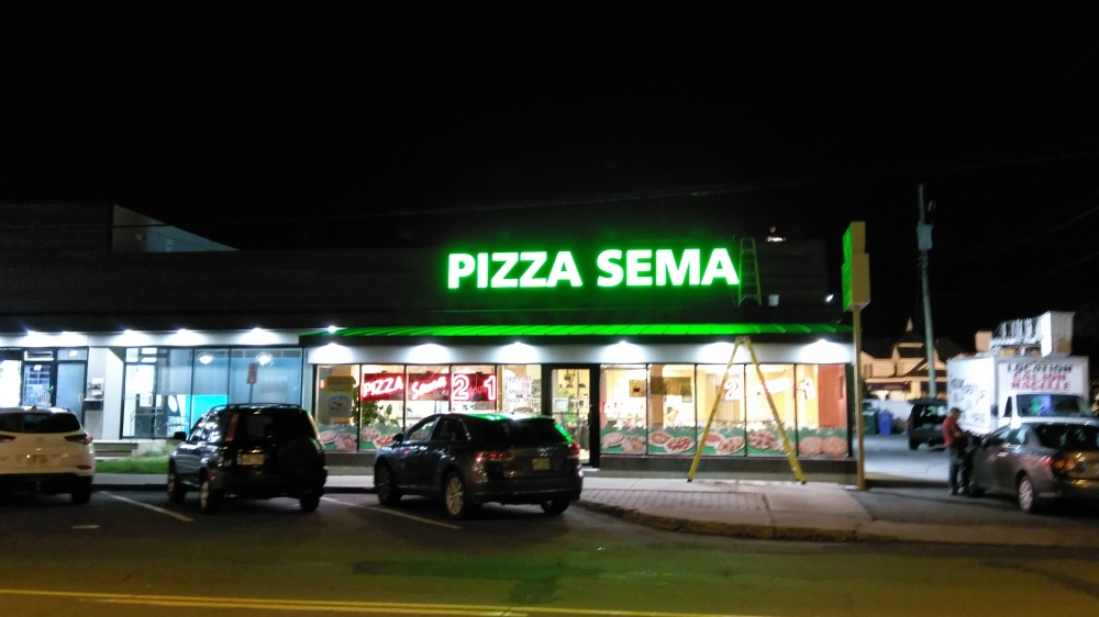 Sema Pizza - Sorel-Tracy | 601 QC-132, Sorel-Tracy, QC J3R 1K9, Canada | Phone: (450) 742-3742