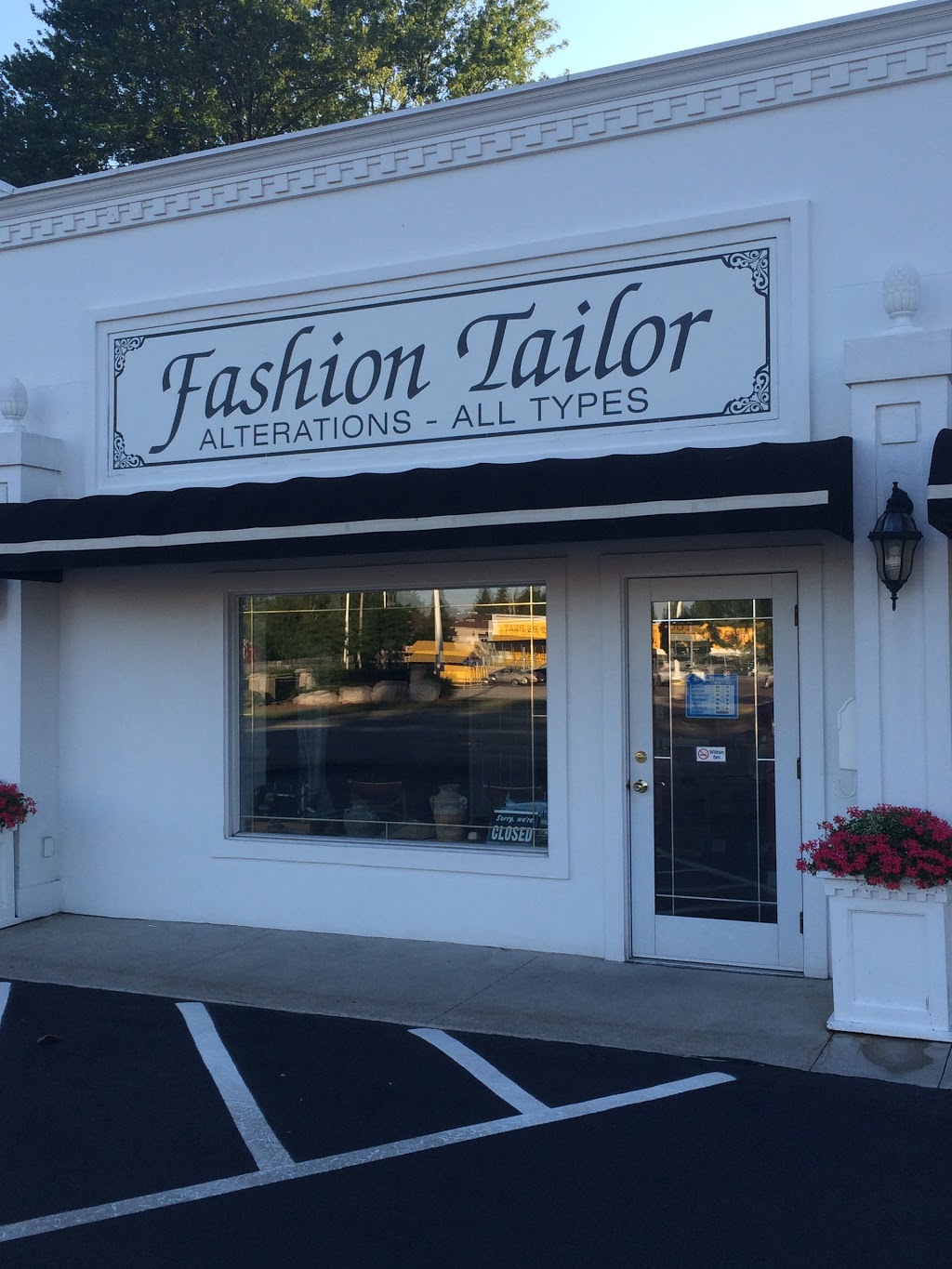 Fashion Tailor | 174 Sandwich St S, Amherstburg, ON N9V 2A1, Canada | Phone: (519) 730-0672