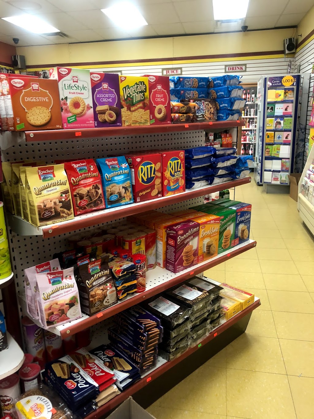 Maple Mini Mart | 10555 Jane St, Maple, ON L6A 3L1, Canada | Phone: (905) 832-7118