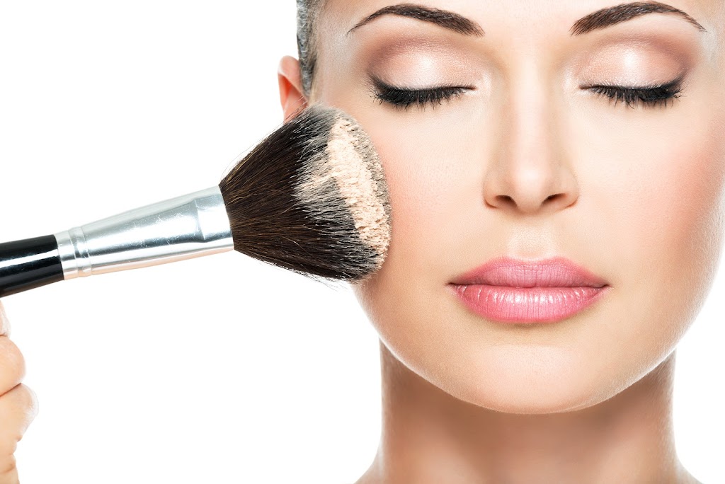 Chic Cheeks Makeup Artistry | 23 Inverhuron St, Richmond Hill, ON L4E 4H3, Canada | Phone: (416) 219-5061