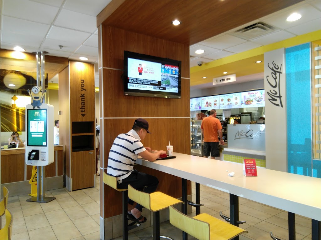 McDonalds | 2936 Finch Ave E, Scarborough, ON M1W 2T4, Canada | Phone: (416) 497-2166