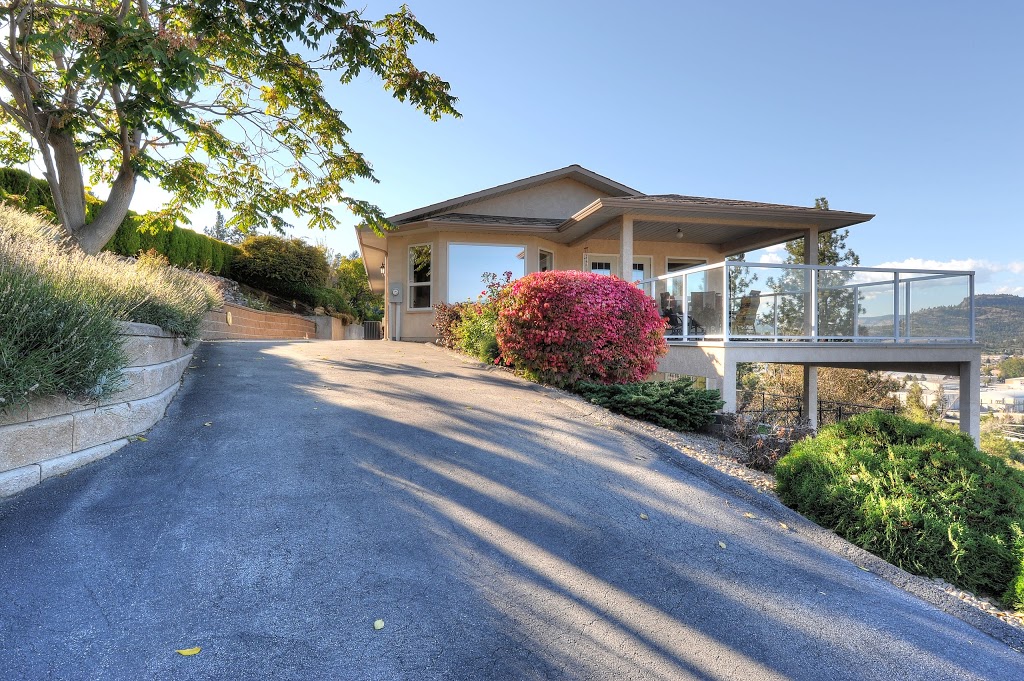 Parker Real Estate | 13242 Victoria Rd N, Summerland, BC V0H 1Z0, Canada | Phone: (250) 490-6302