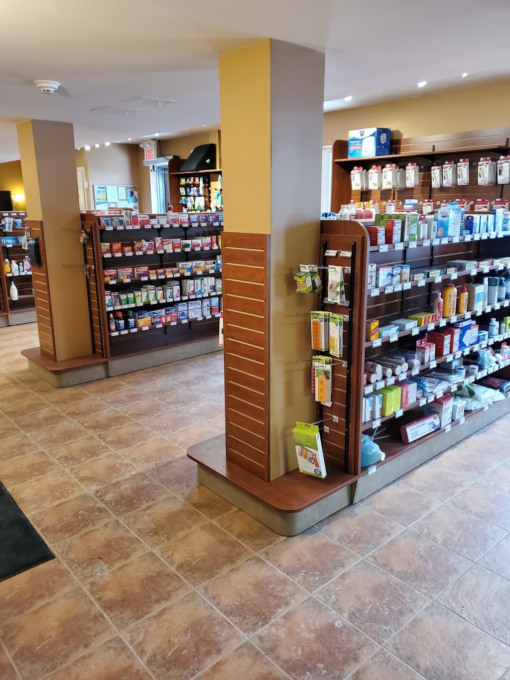 Kinmount Pharmacy | 31 Haliburton County Rd 503, Kinmount, ON K0M 2A0, Canada | Phone: (705) 488-1960