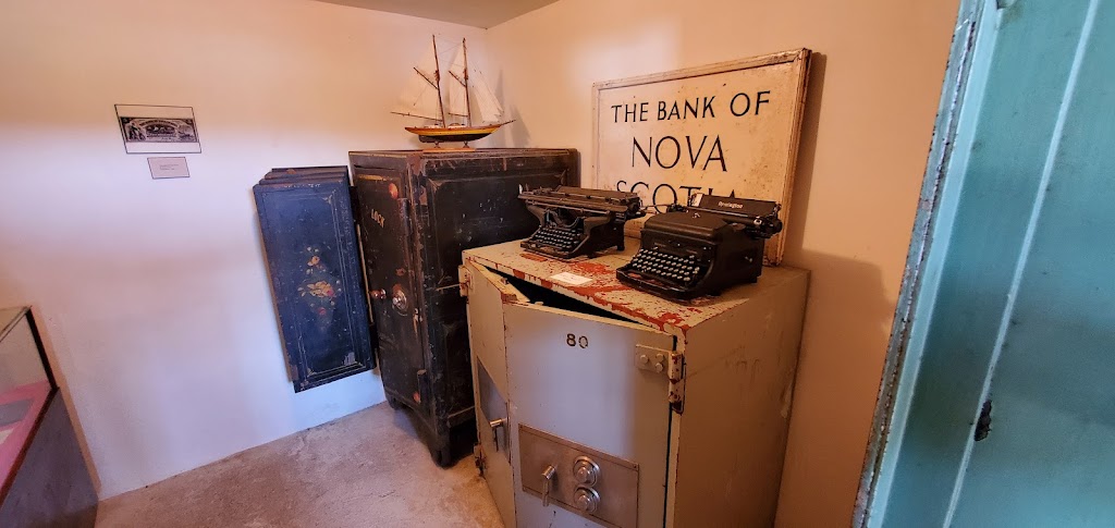 Old Bank of New Brunswick Museum | 5985 King St, Riverside-Albert, NB E4H 4B8, Canada | Phone: (506) 882-2015