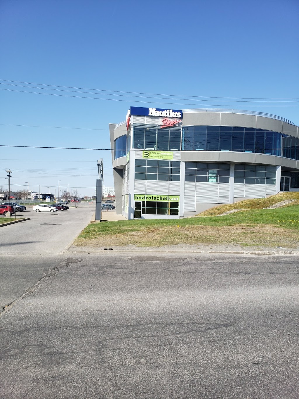 Place Nautilus Plus | 5155 Boulevard des Gradins, Québec, QC G2J 1C8, Canada | Phone: (418) 628-7524