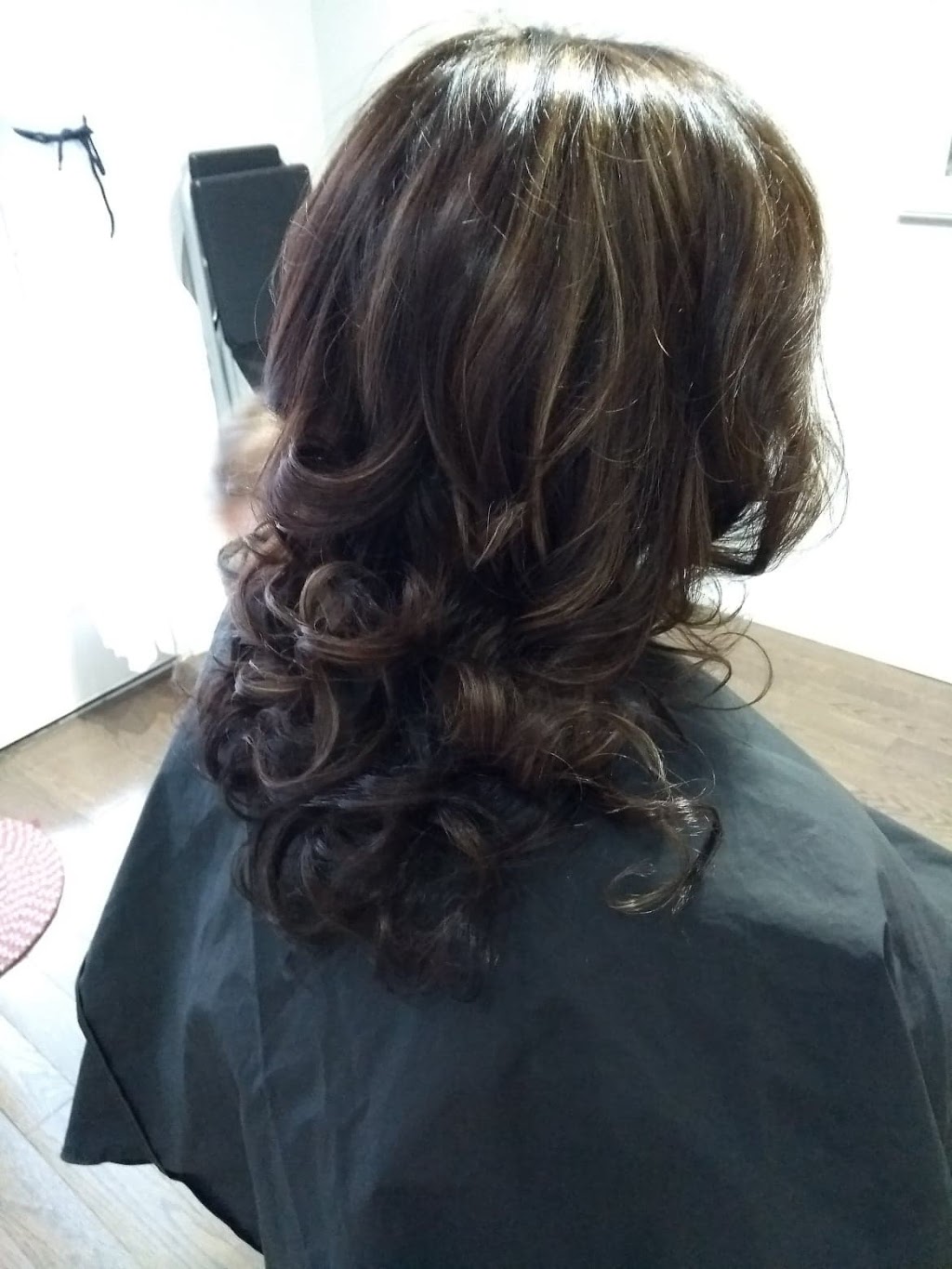 Giovannas Hairstyling | 1 Orchard View Dr Trenton, Ontario K8V6G1 | Phone: (613) 438-4997